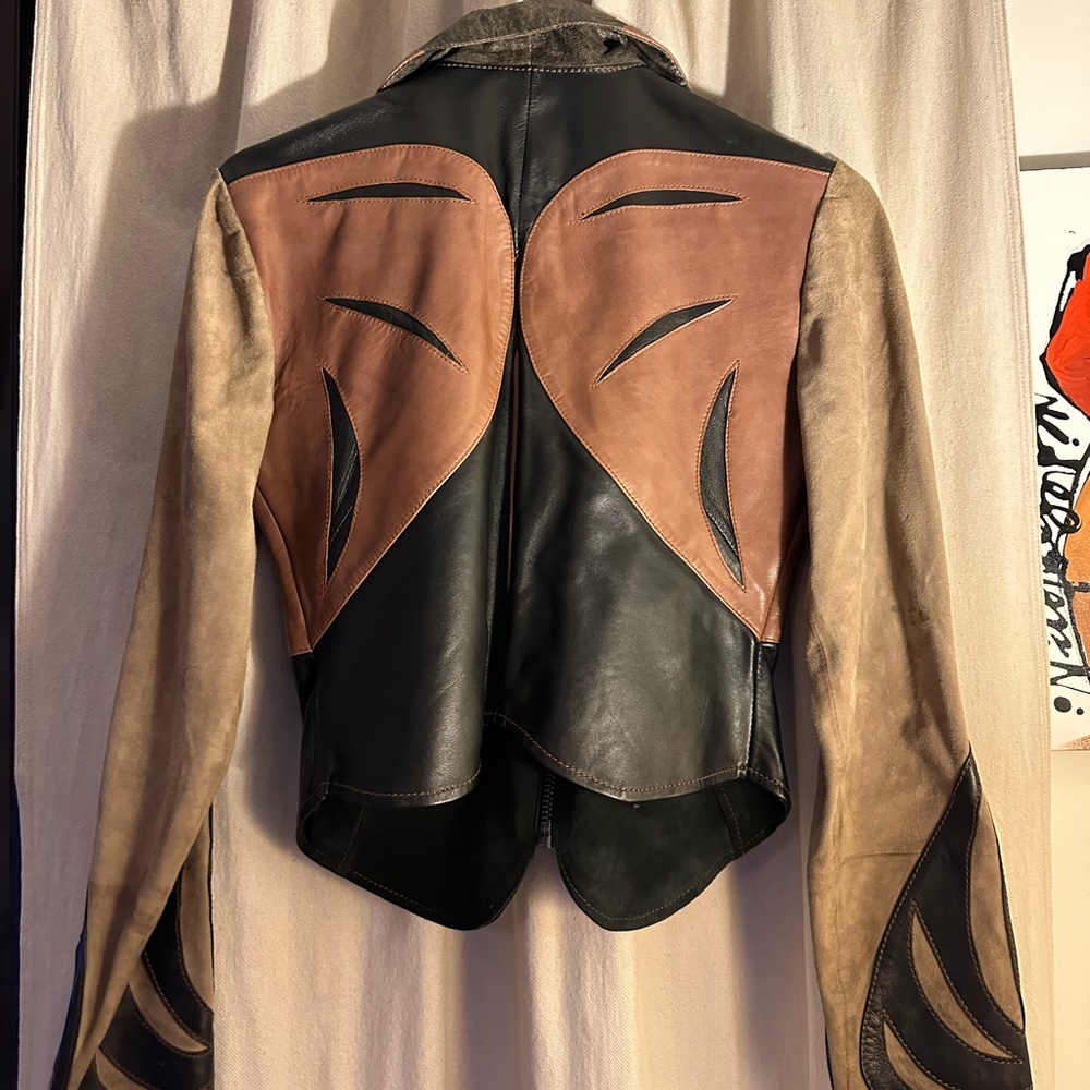 Leather jacket - Picture 3 of 3